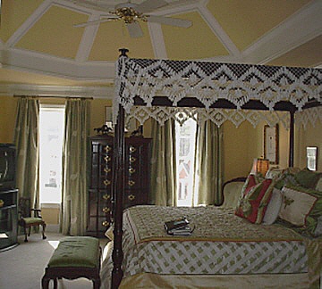 Bedroom - Lovely Master Room beautifully decorated!