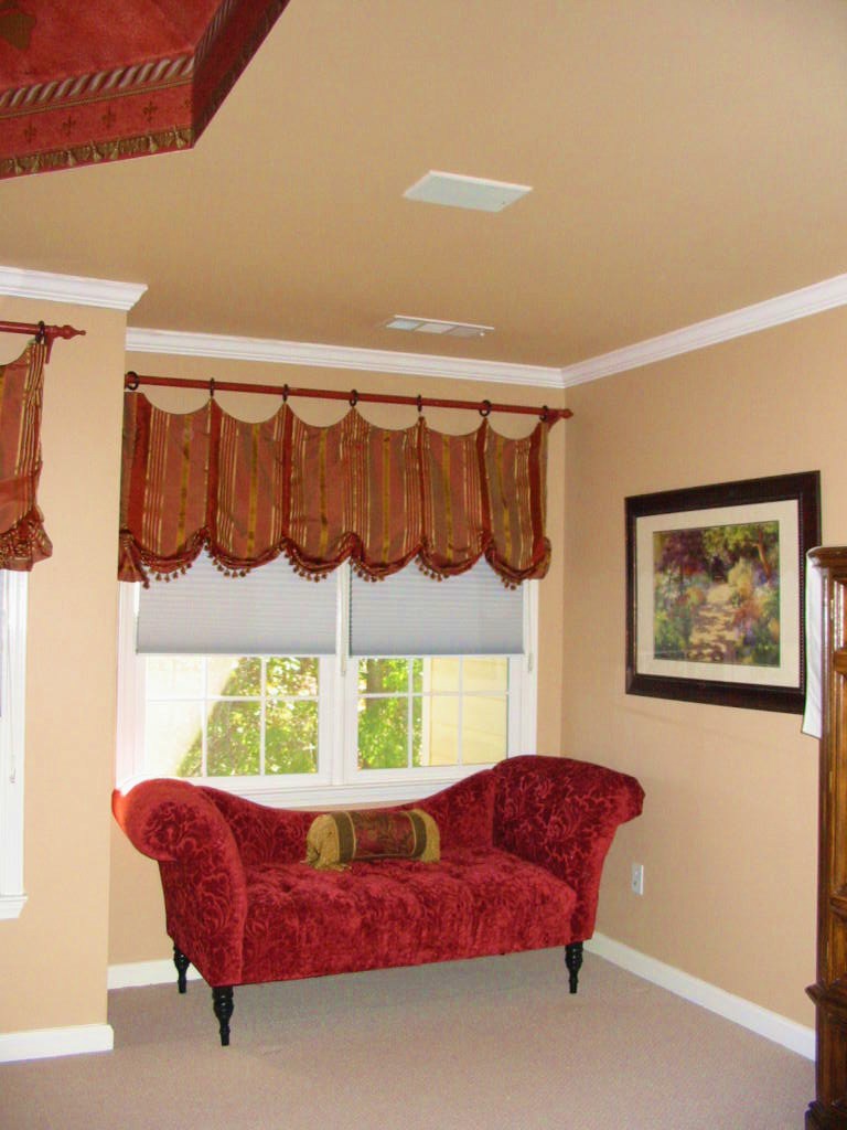 Bedroom - Beautiful top treatment for this sitting area.