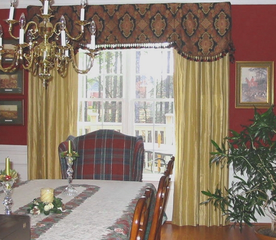 Dining Room - Gold Silk Panels w/elegant top treatment.